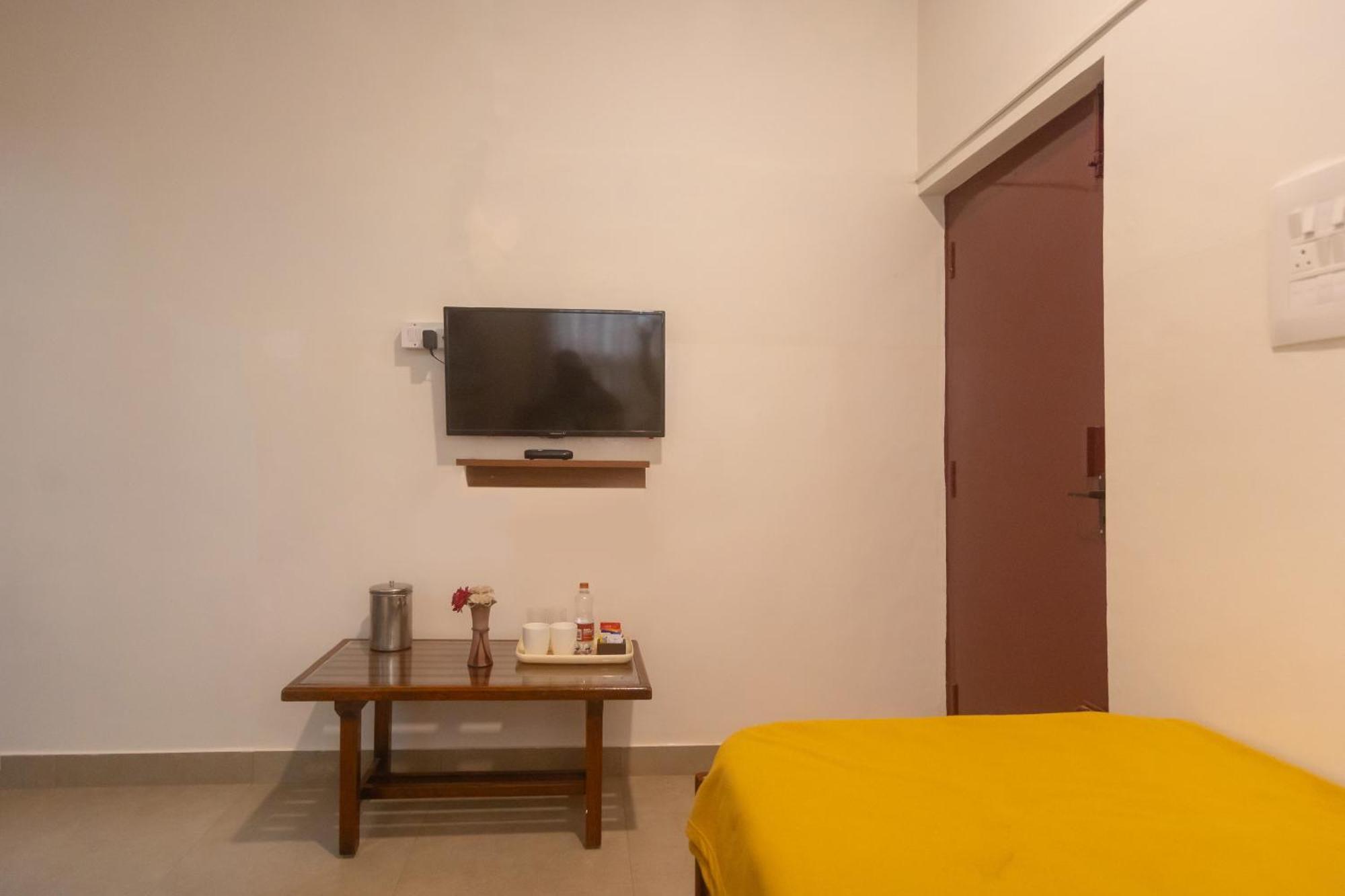 Sri Ramakrishna Hotel บังกาลอร์ ภายนอก รูปภาพ